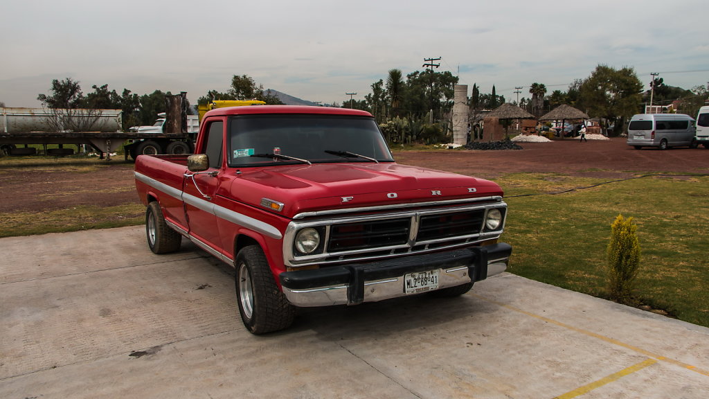 Oldtimer Ford F150 in Guadalupe, Mexico