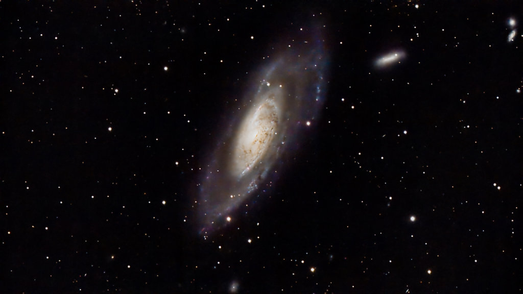 M106 - Galaxy in Canes Venatici