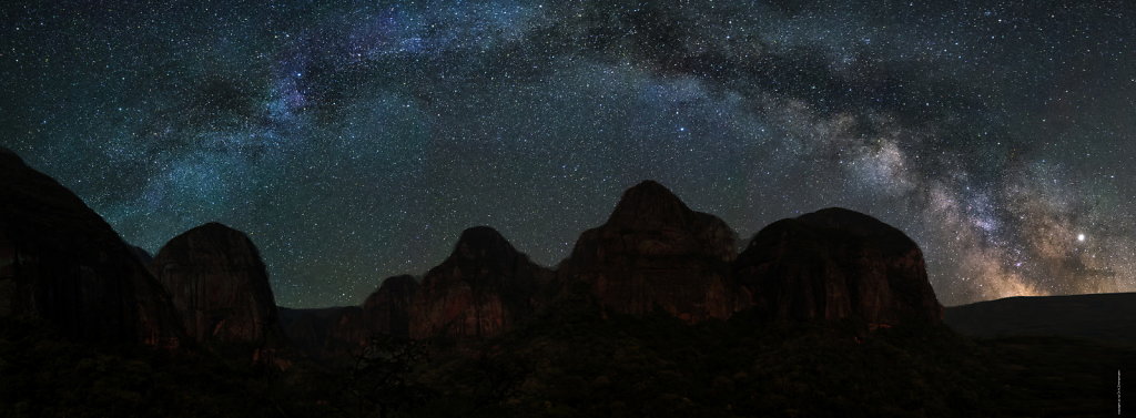 Milky Way above Refugio Los Volcanes, Bolivia